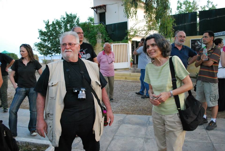 Η Ελευσίνα υποδέχτηκε τον μαραθωνοδρόμο Άγη Εμμανουήλ βροντοφωνάζοντας: ΚΑΤΩ ΤΑ ΧΕΡΙΑ ΑΠ’ ΤΟΝ «ΦΟΝΙΑ»! 21 10302098 815456198465109 894054405446025288 n